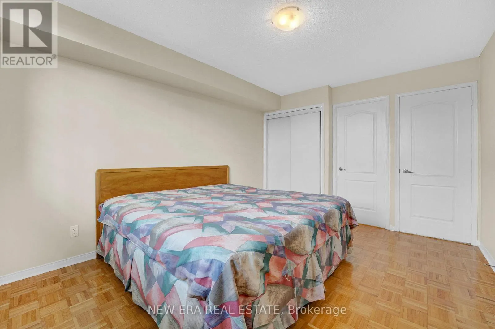 522 - 7373 MARTIN GROVE ROAD