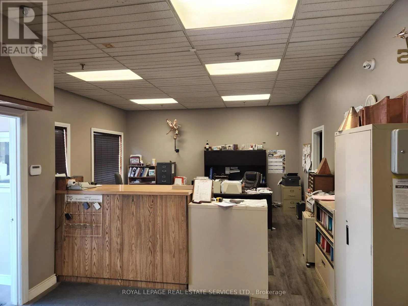UNIT 5-6 - 566 RIVERMEDE ROAD