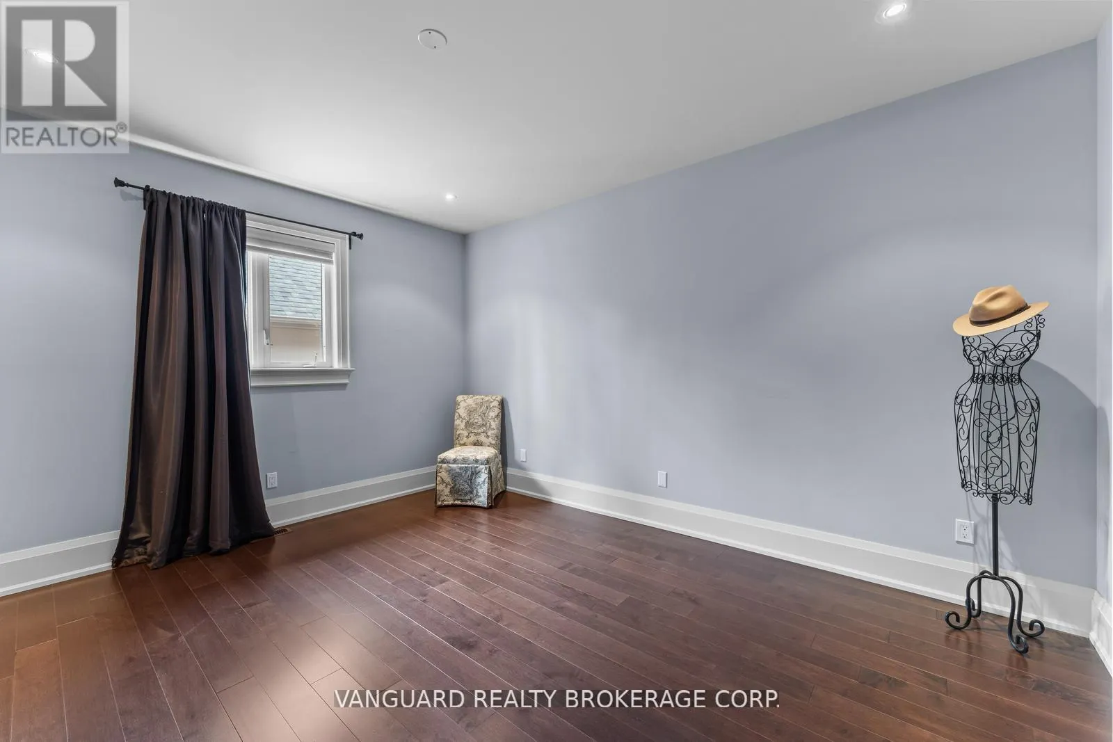 32 BIRCH HILL ROAD