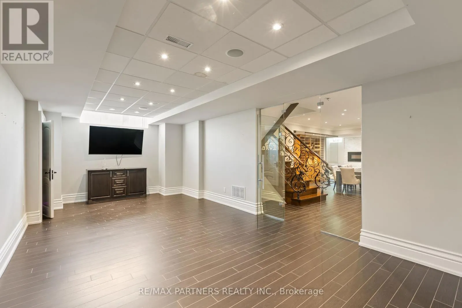 68 MAPLE GROVE AVENUE