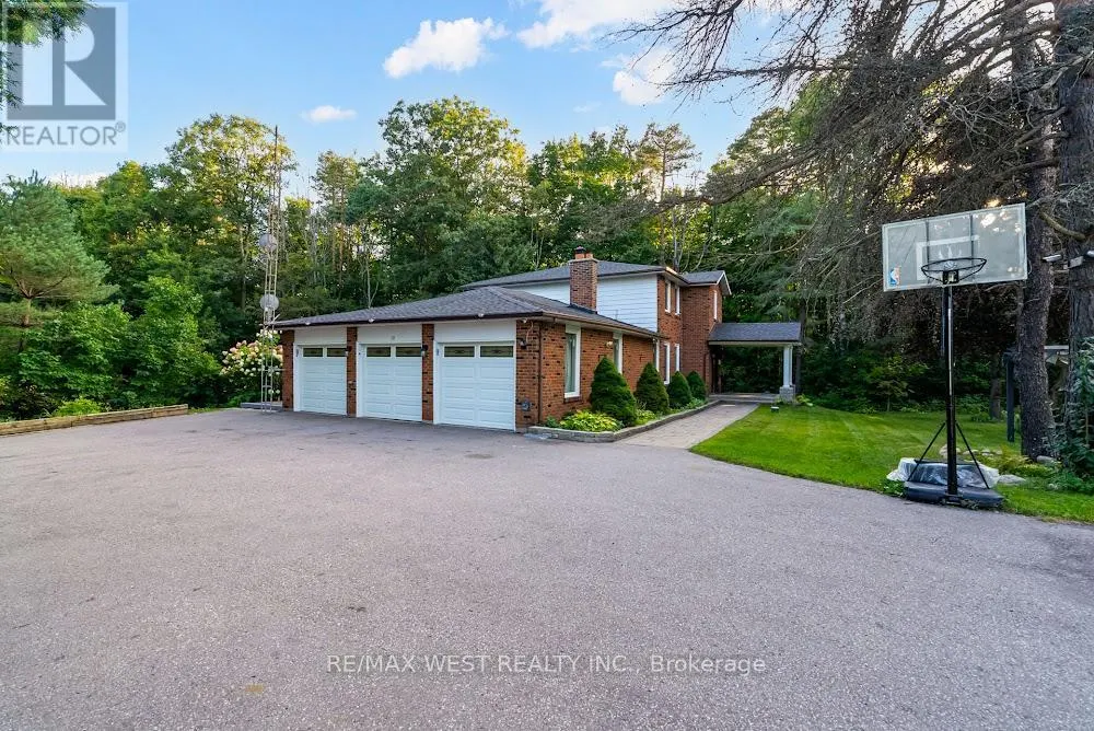 21 - 661 REGIONAL ROAD