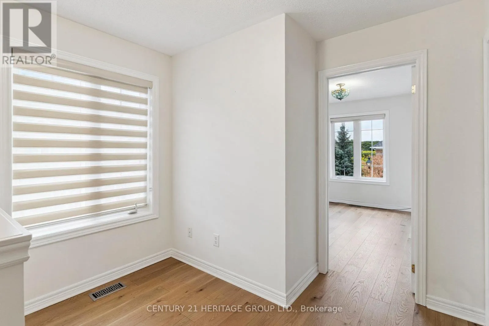 187 TOM TAYLOR CRESCENT