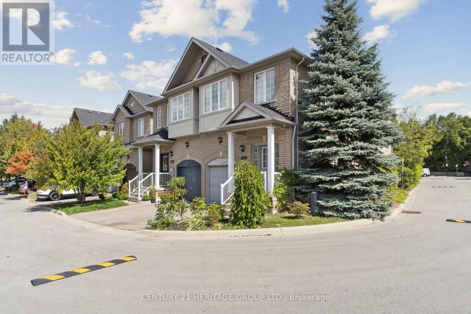 187 TOM TAYLOR CRESCENT