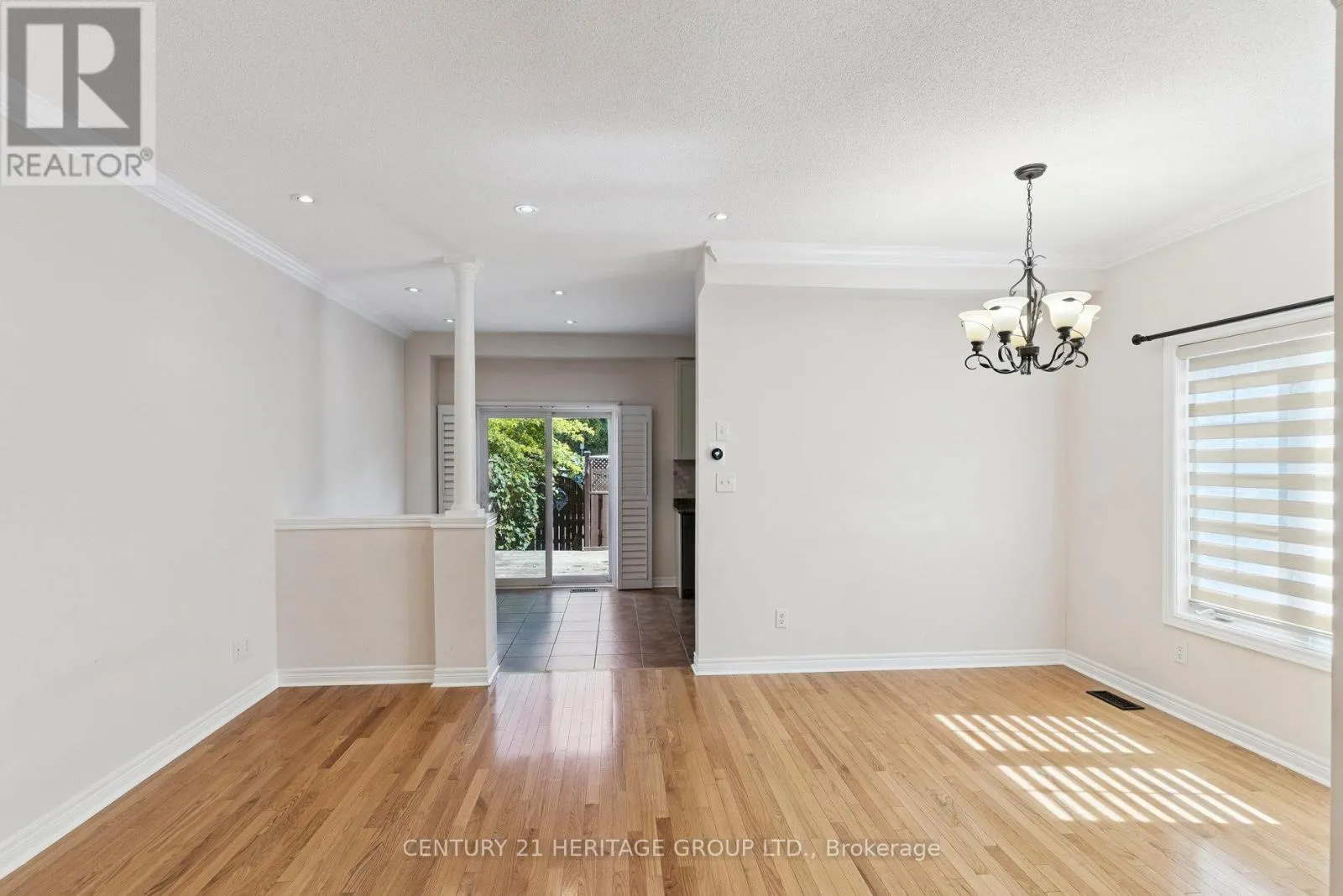 187 TOM TAYLOR CRESCENT