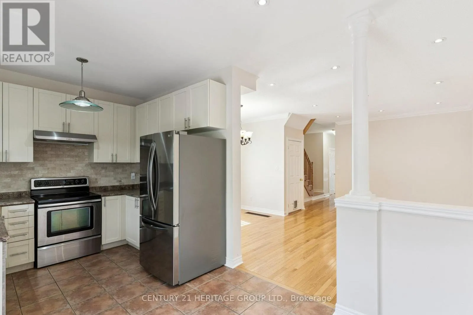187 TOM TAYLOR CRESCENT