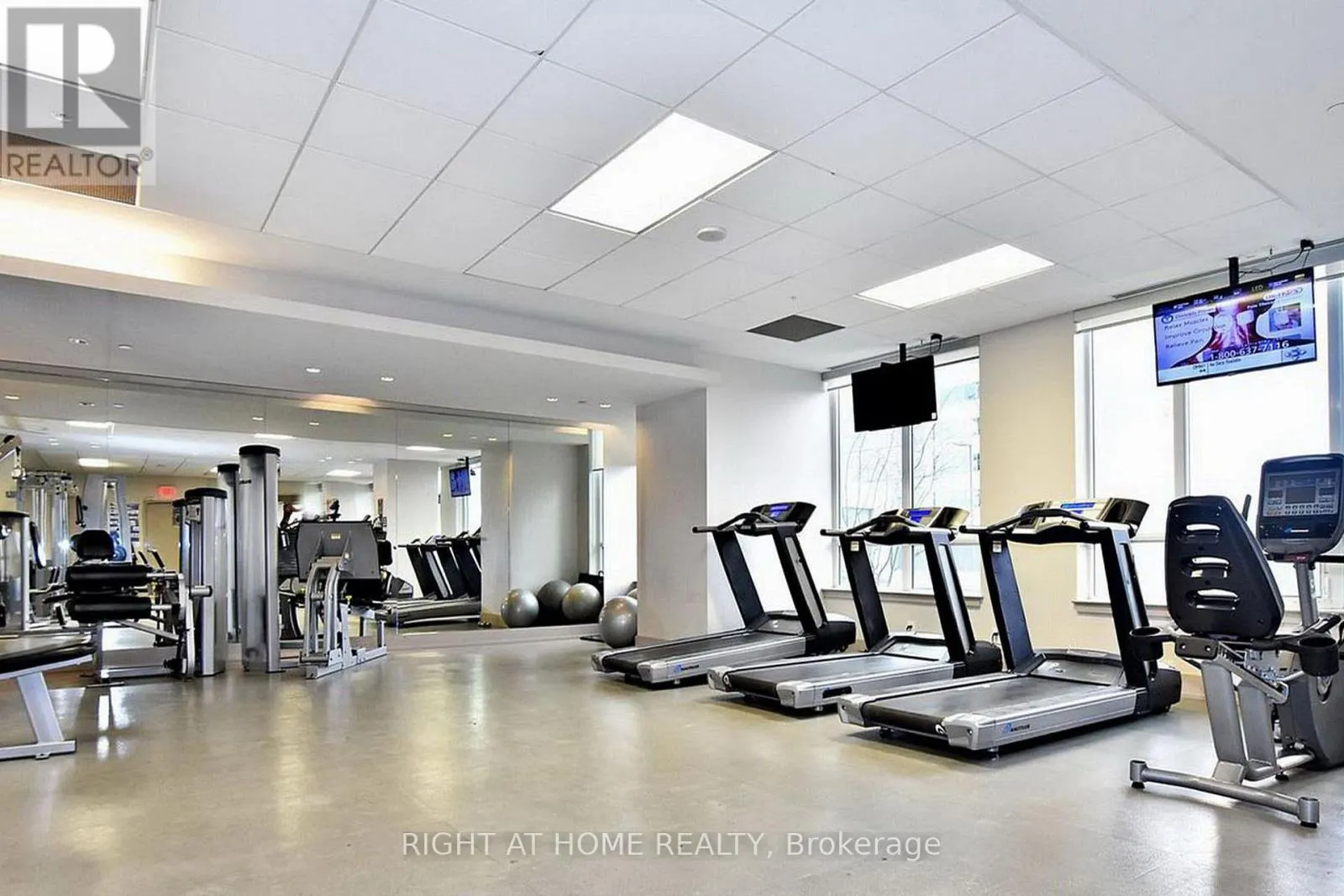 1127 - 7161 YONGE STREET