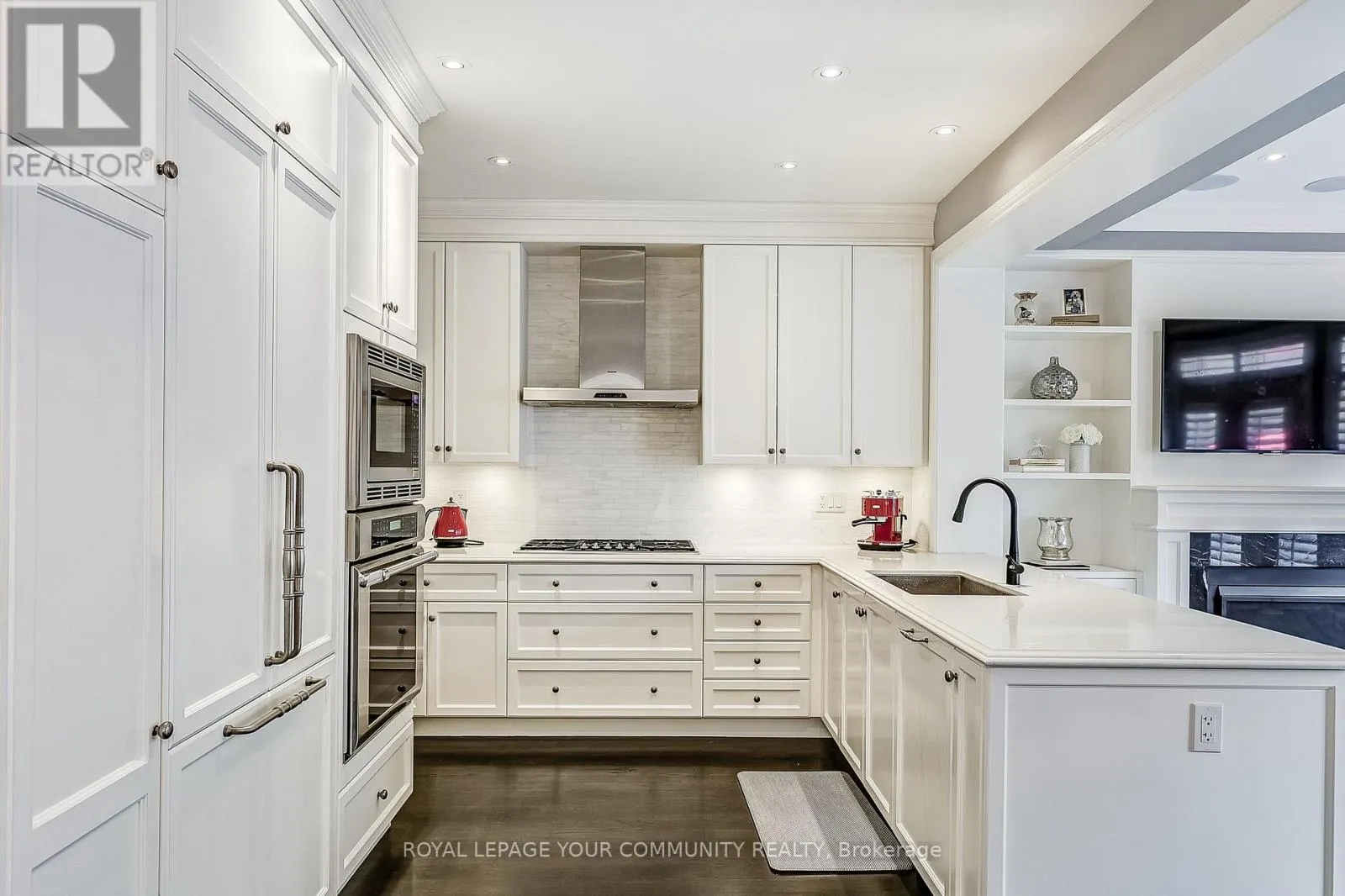 17 CLAUDVIEW STREET