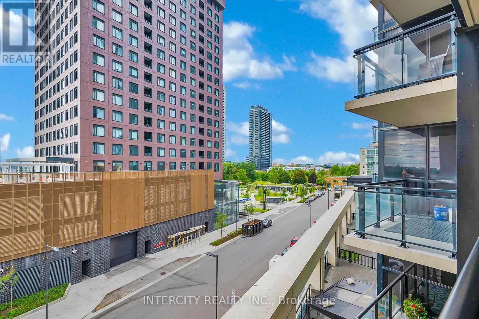 412 - 2910 HIGHWAY 7 W