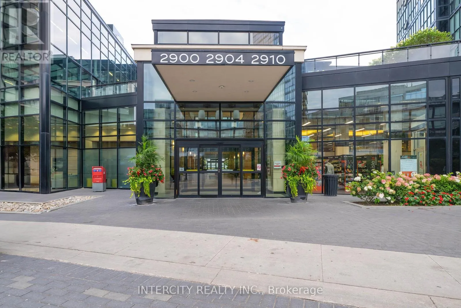 412 - 2910 HIGHWAY 7 W