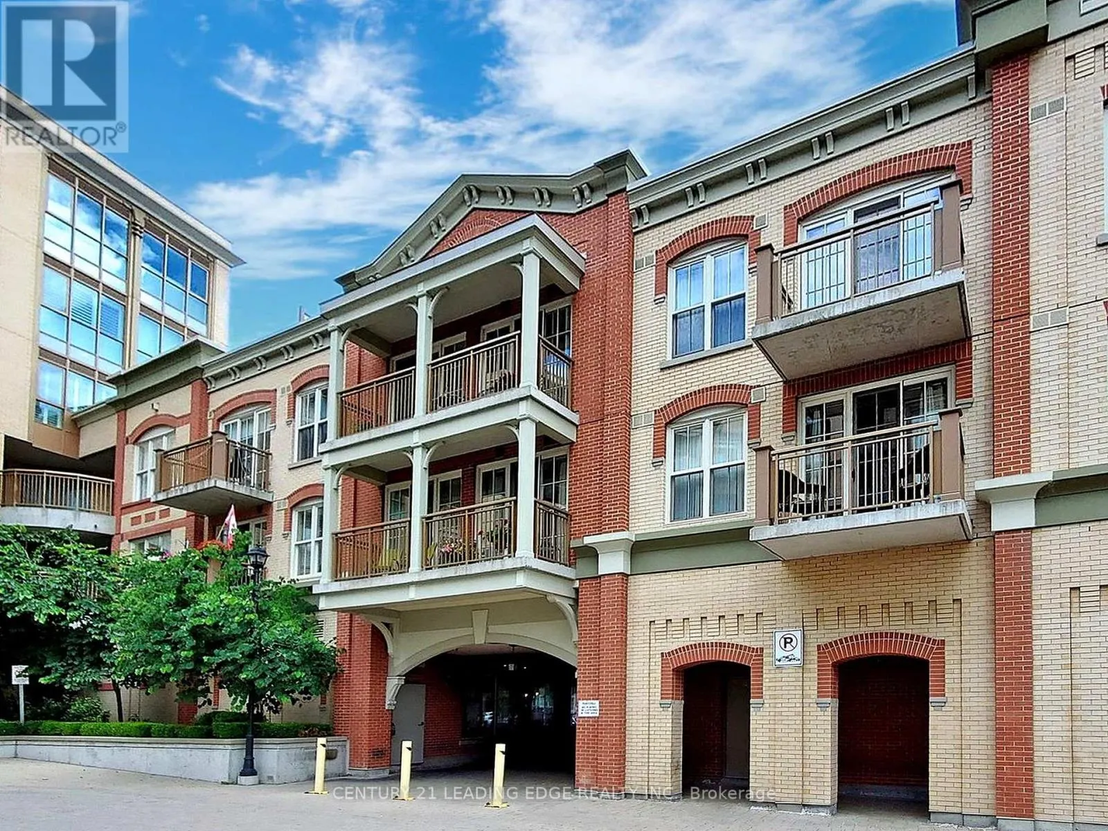 232 - 68 MAIN STREET N