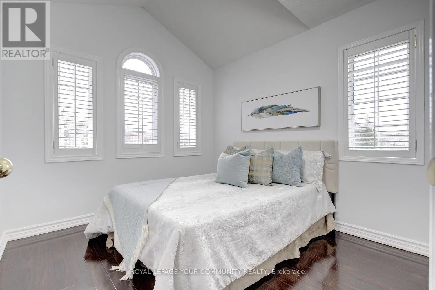 2 BESTVIEW CRESCENT