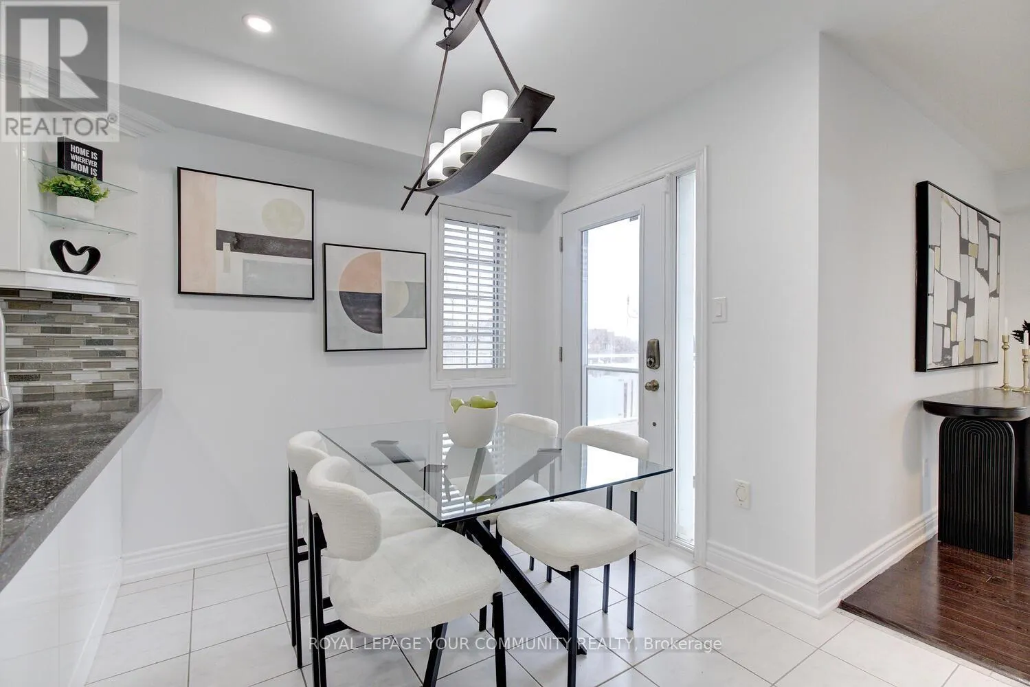 2 BESTVIEW CRESCENT