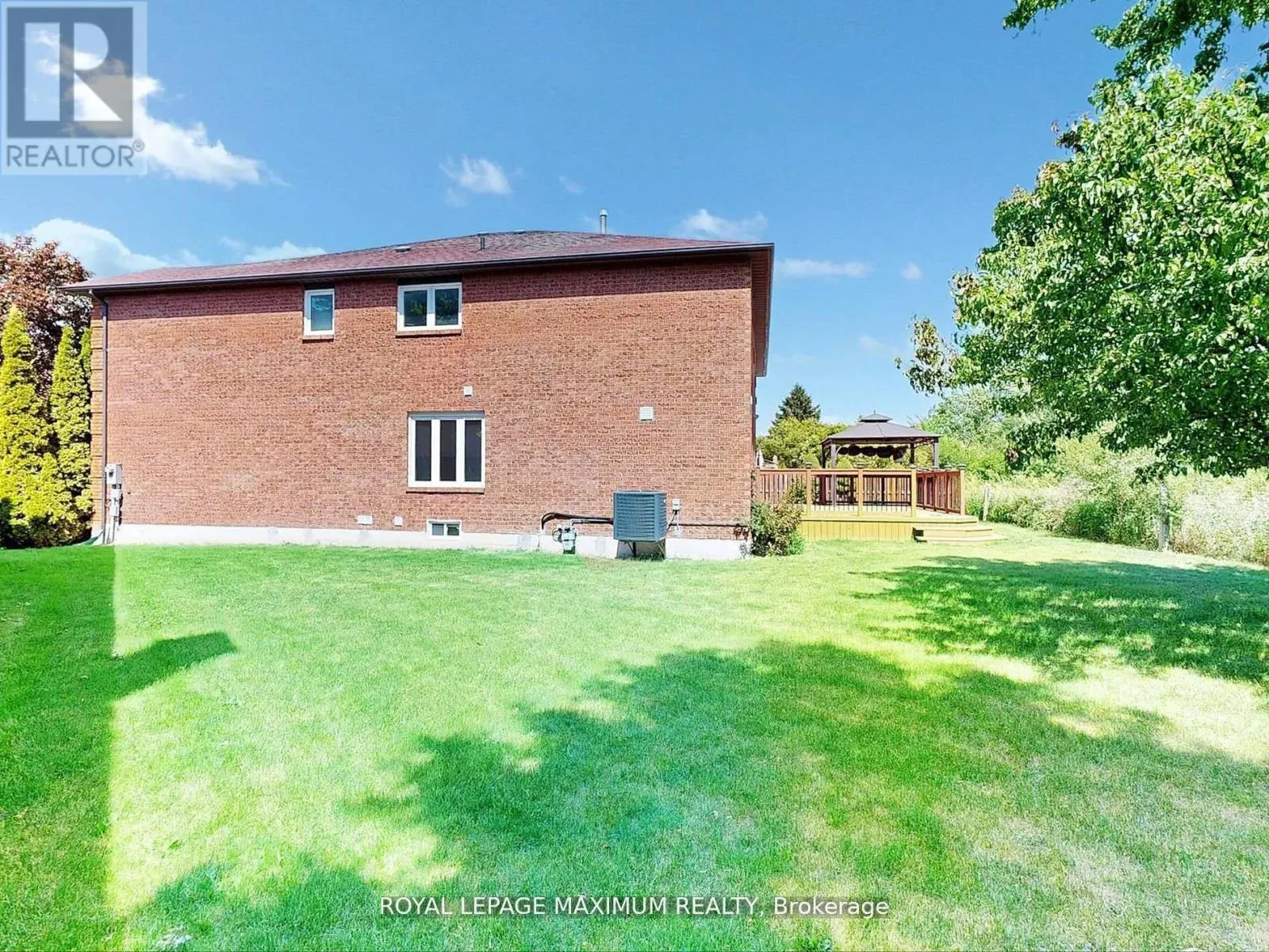 22 A WALTHAM CRESCENT