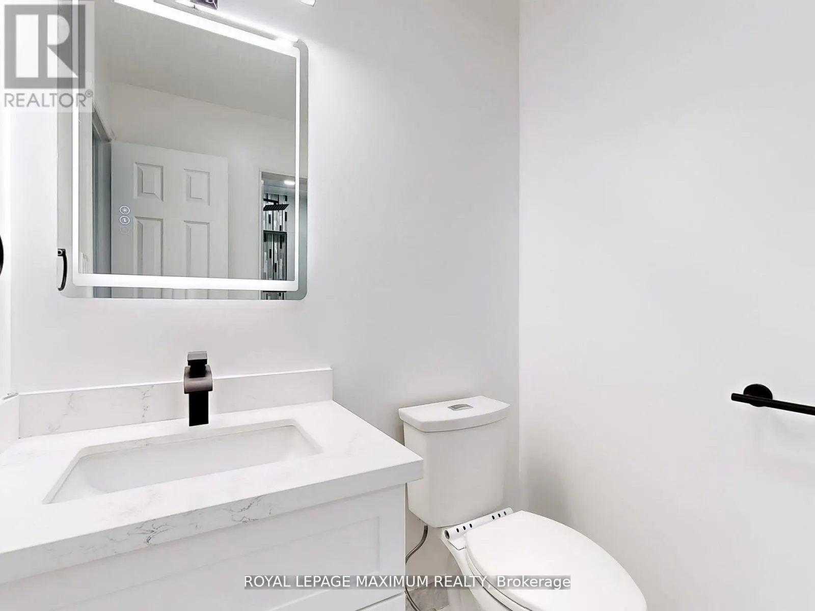 22 A WALTHAM CRESCENT