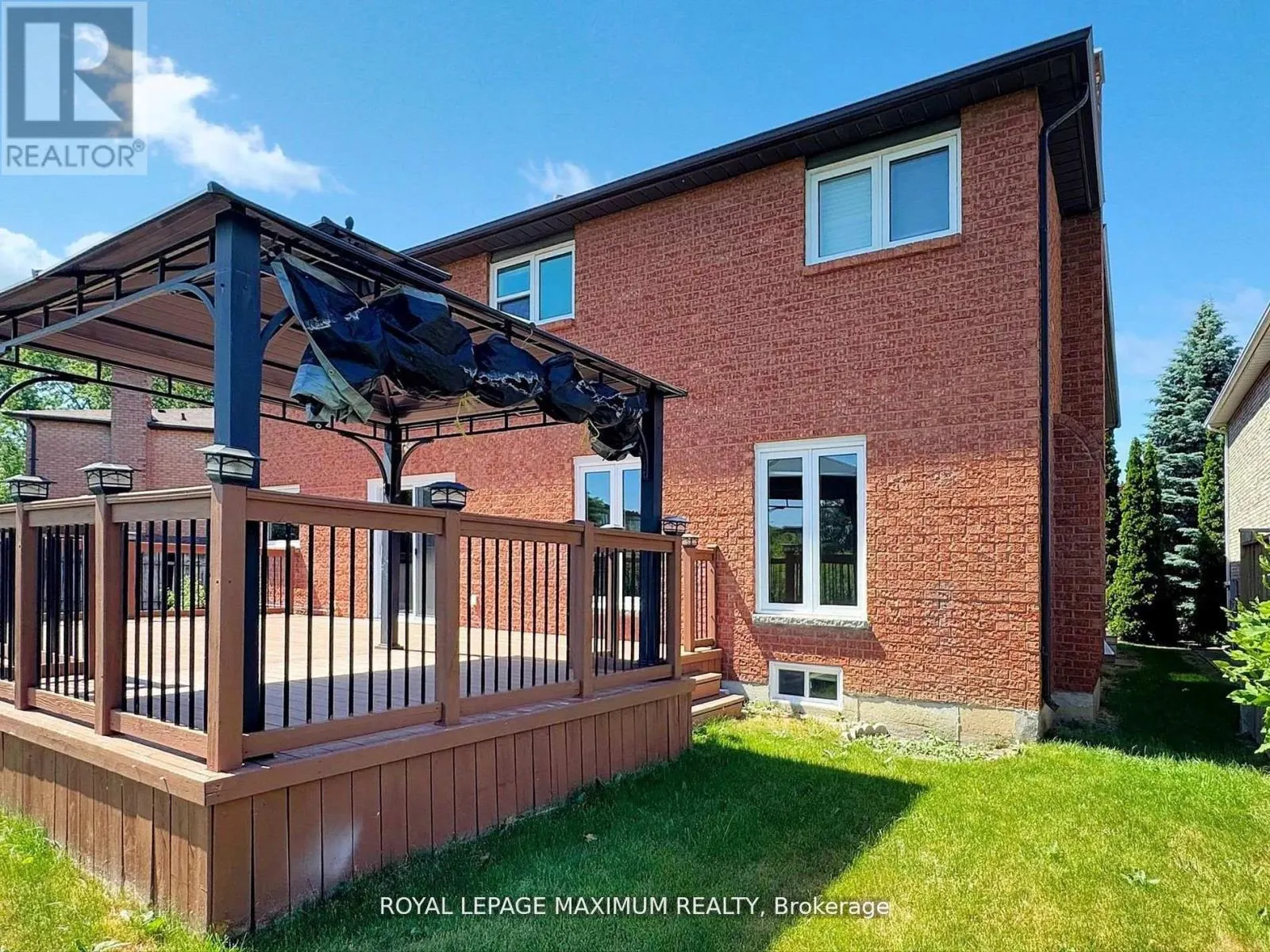 22 A WALTHAM CRESCENT
