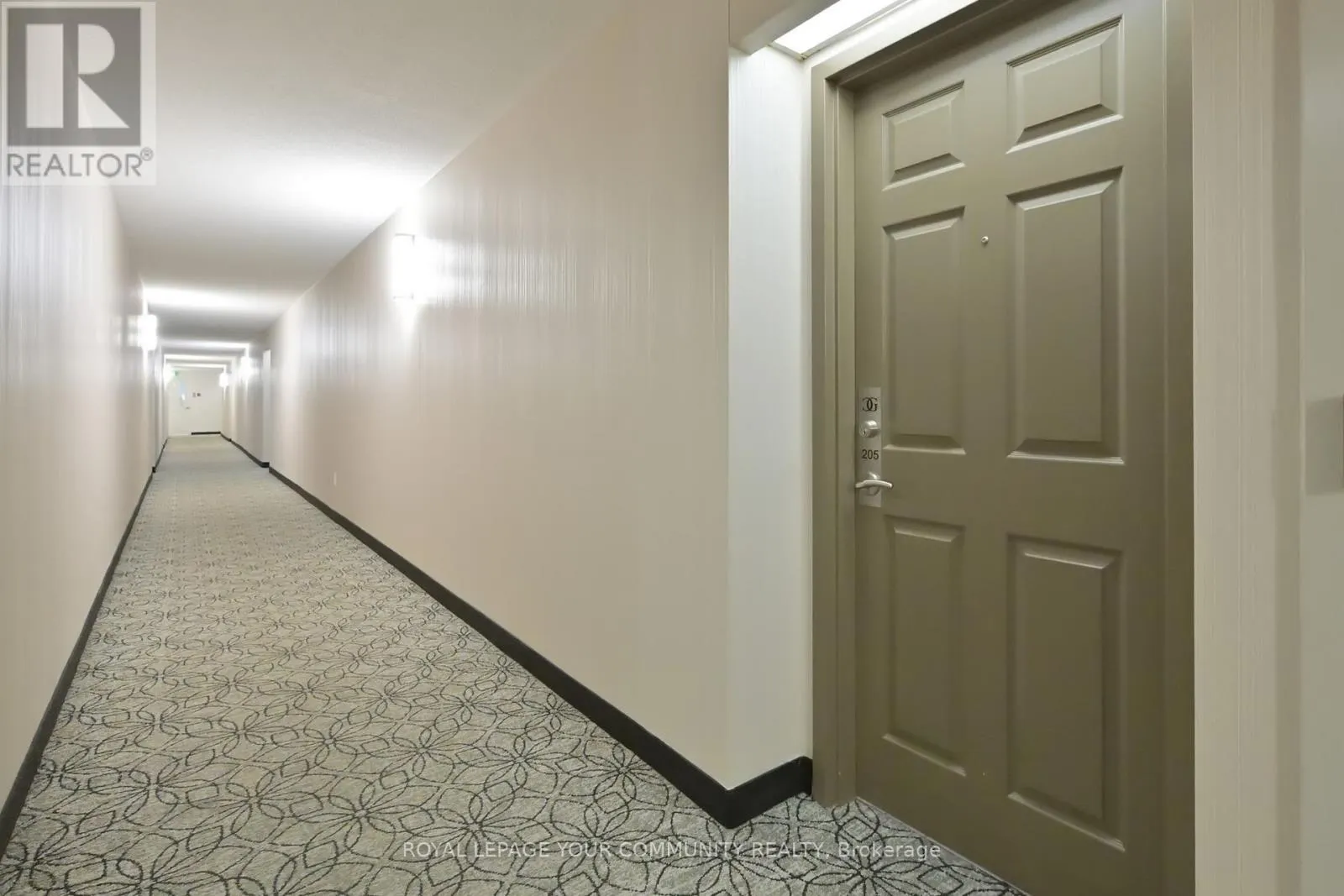 205 - 309 MAJOR MACKENZIE DRIVE