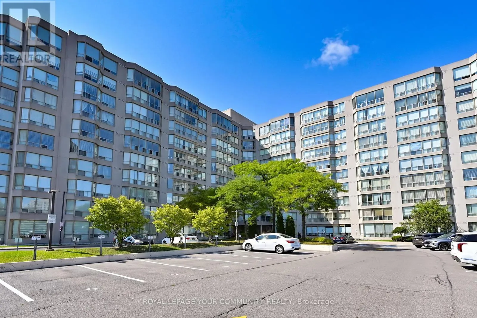 205 - 309 MAJOR MACKENZIE DRIVE