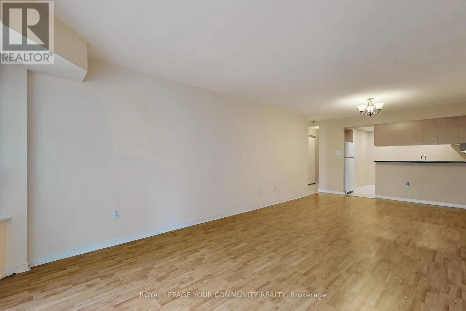 205 - 309 MAJOR MACKENZIE DRIVE