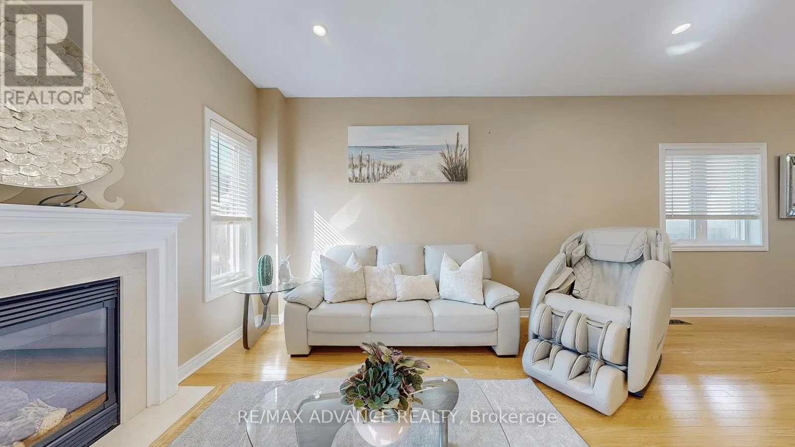 151 LARAMIE CRESCENT