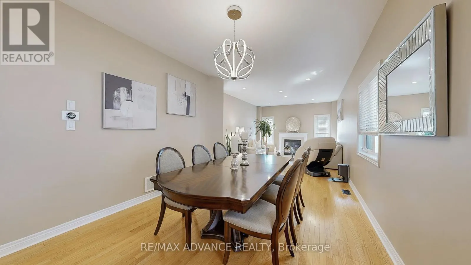 151 LARAMIE CRESCENT