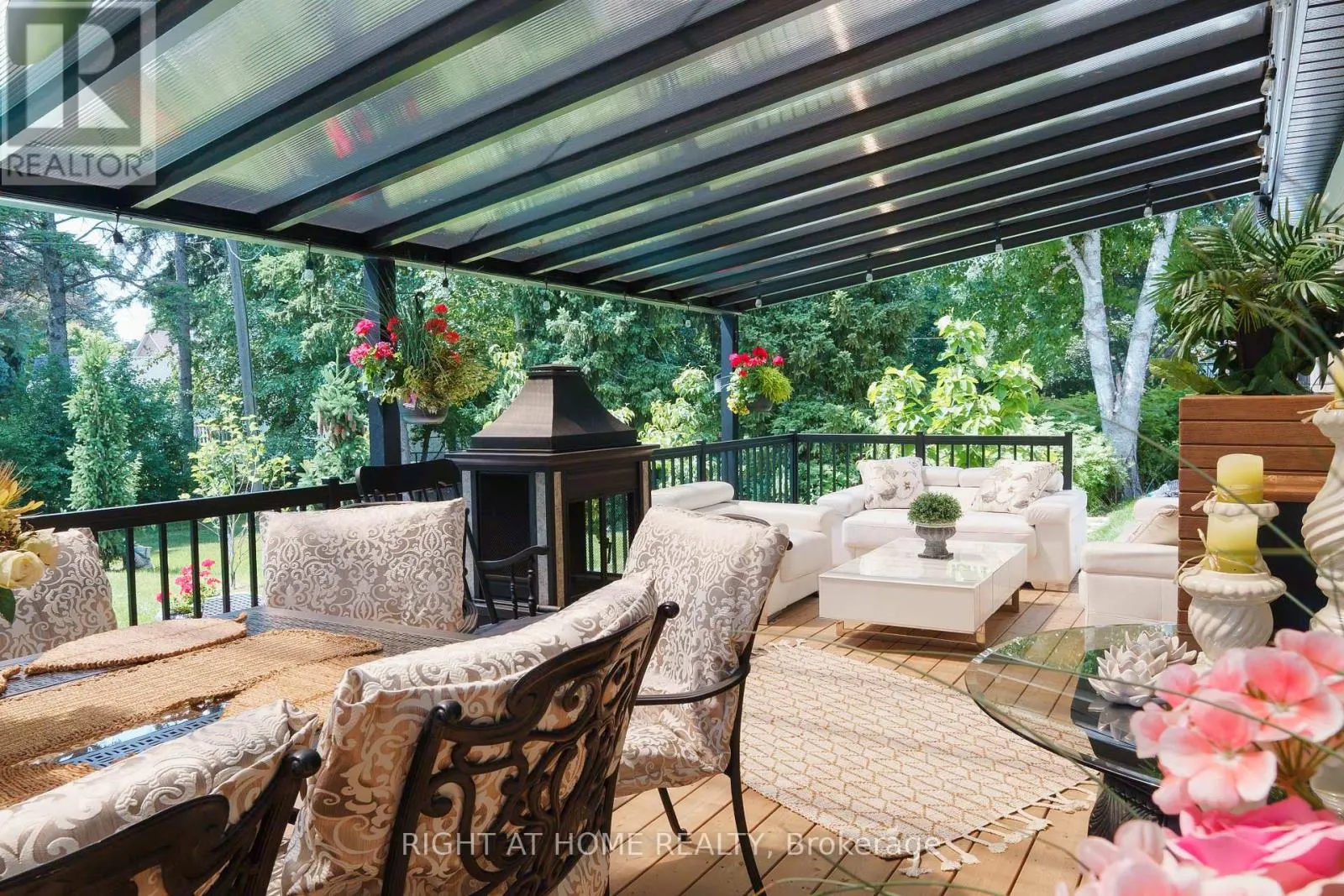 6 LADYSLIPPER COURT