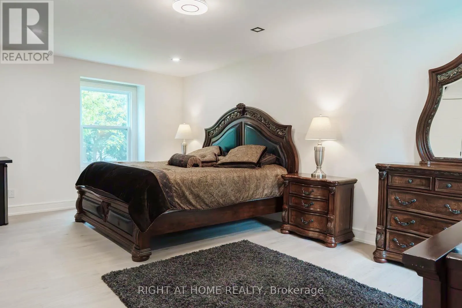 6 LADYSLIPPER COURT
