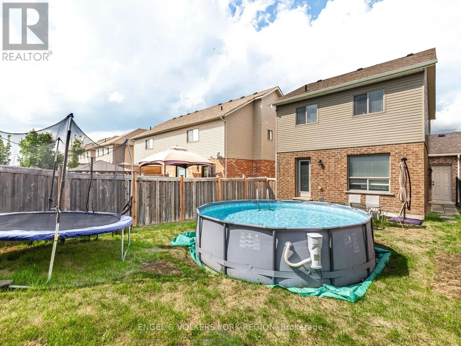 176 BANTING CRESCENT