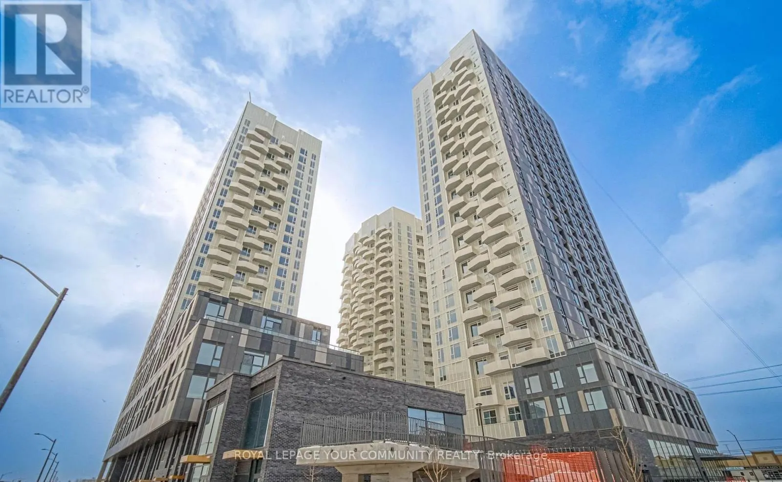 1424 - 498 CALDARI ROAD