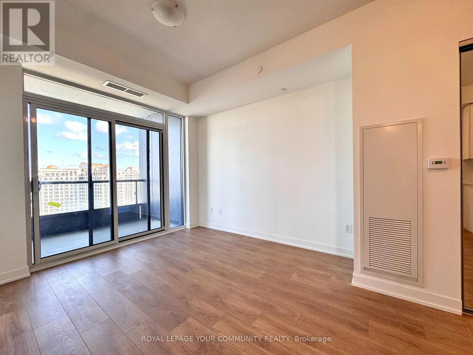1424 - 498 CALDARI ROAD