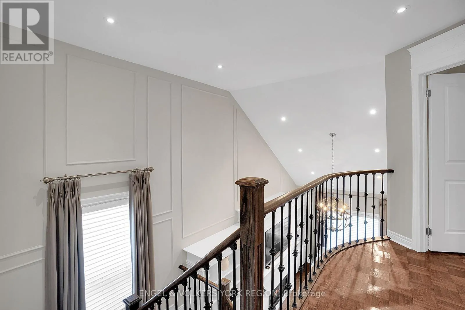 151 GLENSIDE DRIVE