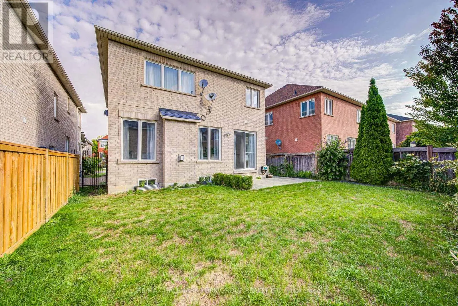 123 OAKBOROUGH DRIVE