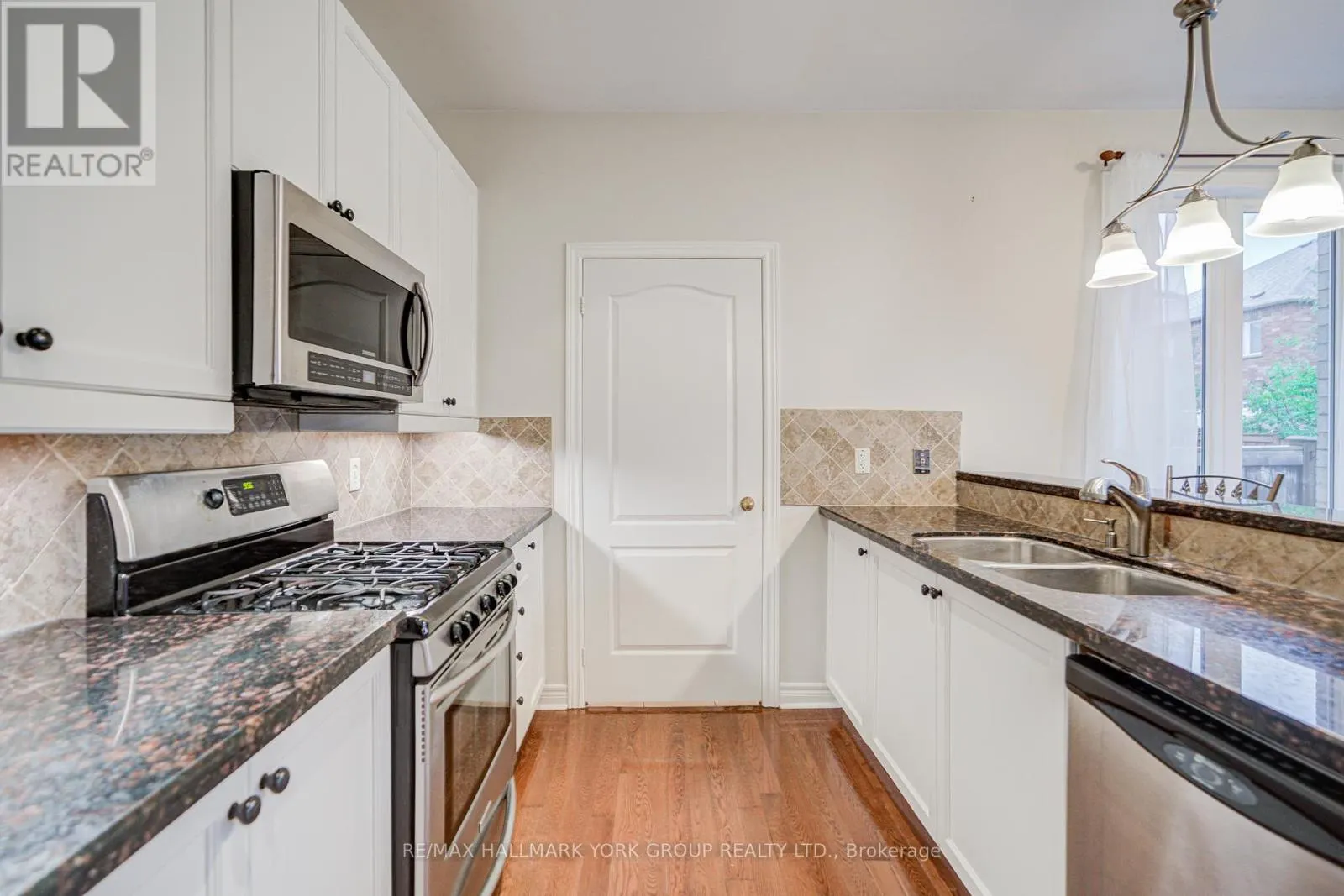 123 OAKBOROUGH DRIVE