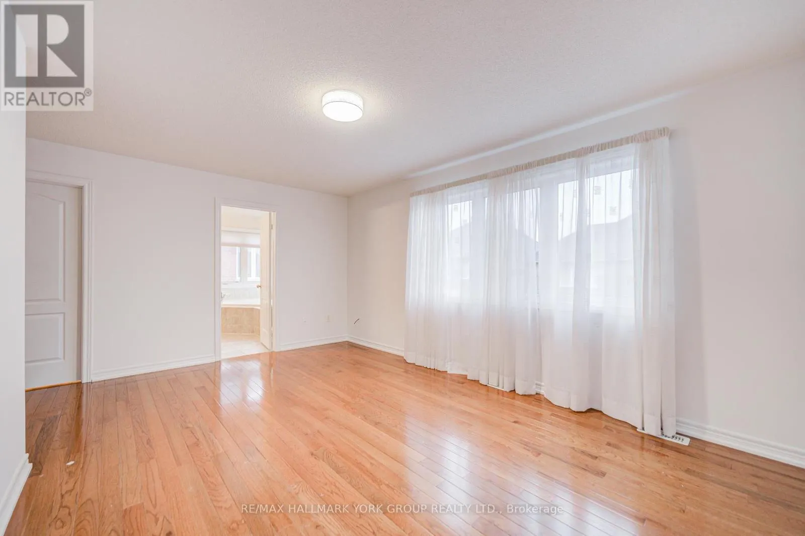 123 OAKBOROUGH DRIVE