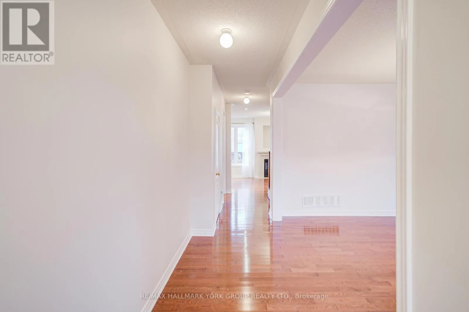 123 OAKBOROUGH DRIVE