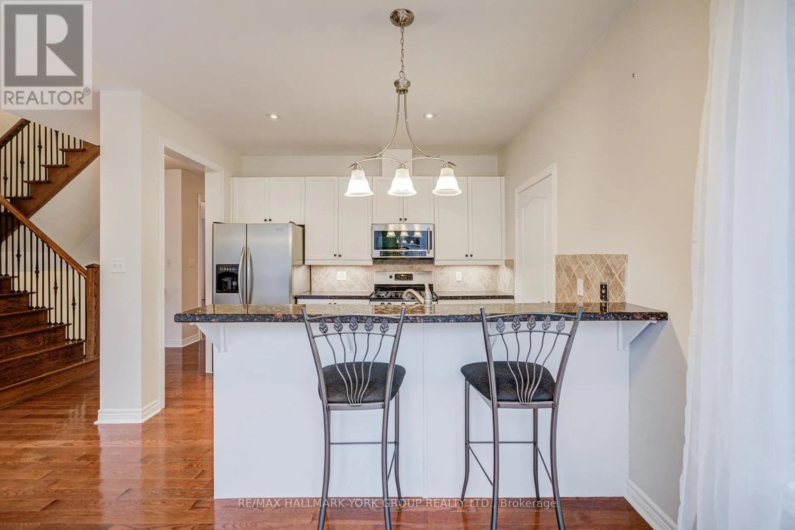 123 OAKBOROUGH DRIVE