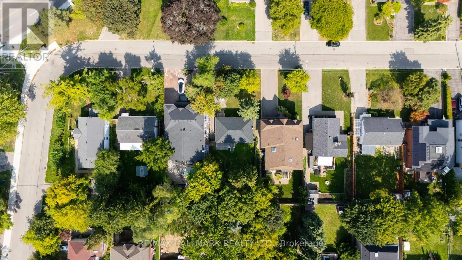 43 MEADOWVIEW AVENUE