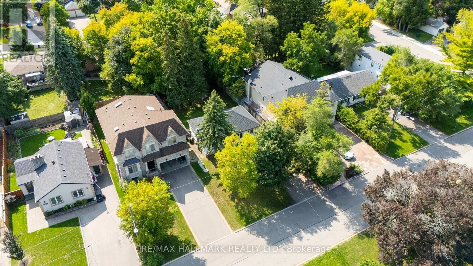 43 MEADOWVIEW AVENUE