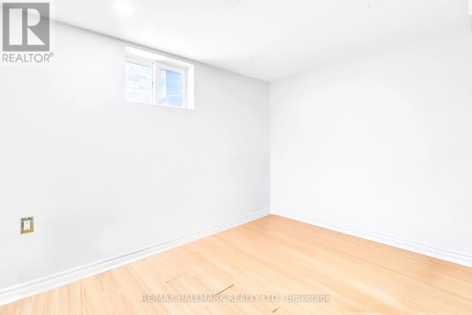 43 MEADOWVIEW AVENUE