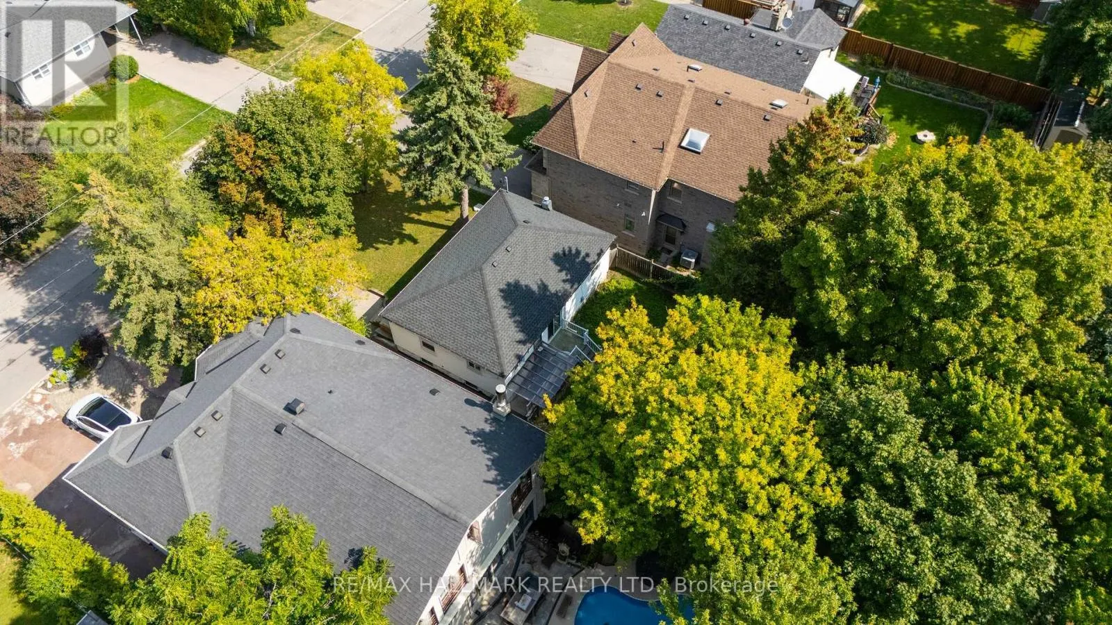 43 MEADOWVIEW AVENUE