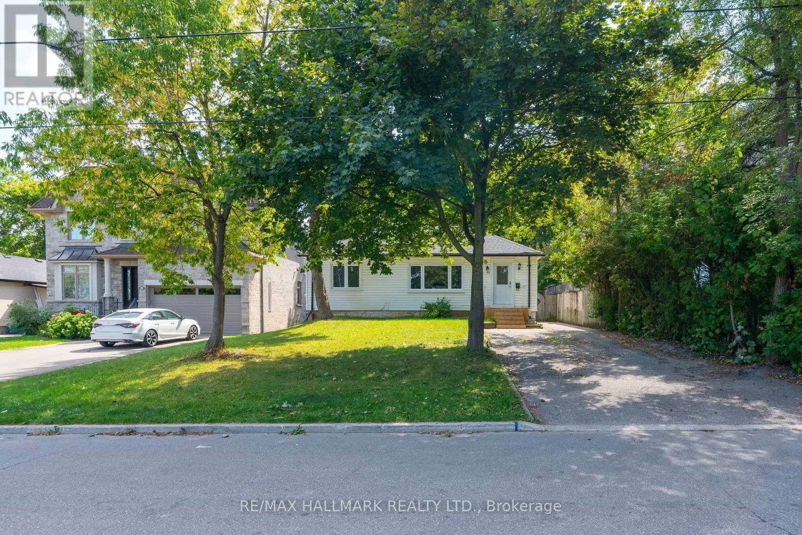 43 MEADOWVIEW AVENUE