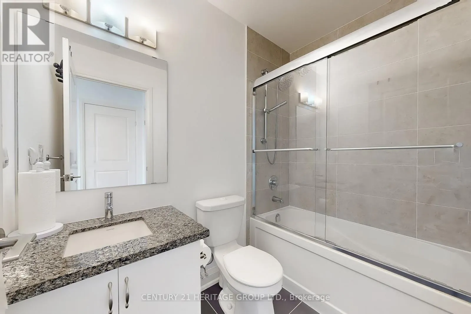 322 - 8763 BAYVIEW AVENUE