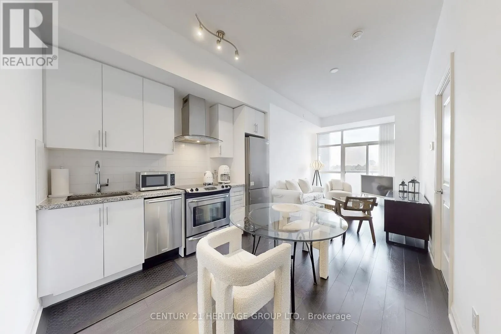 322 - 8763 BAYVIEW AVENUE
