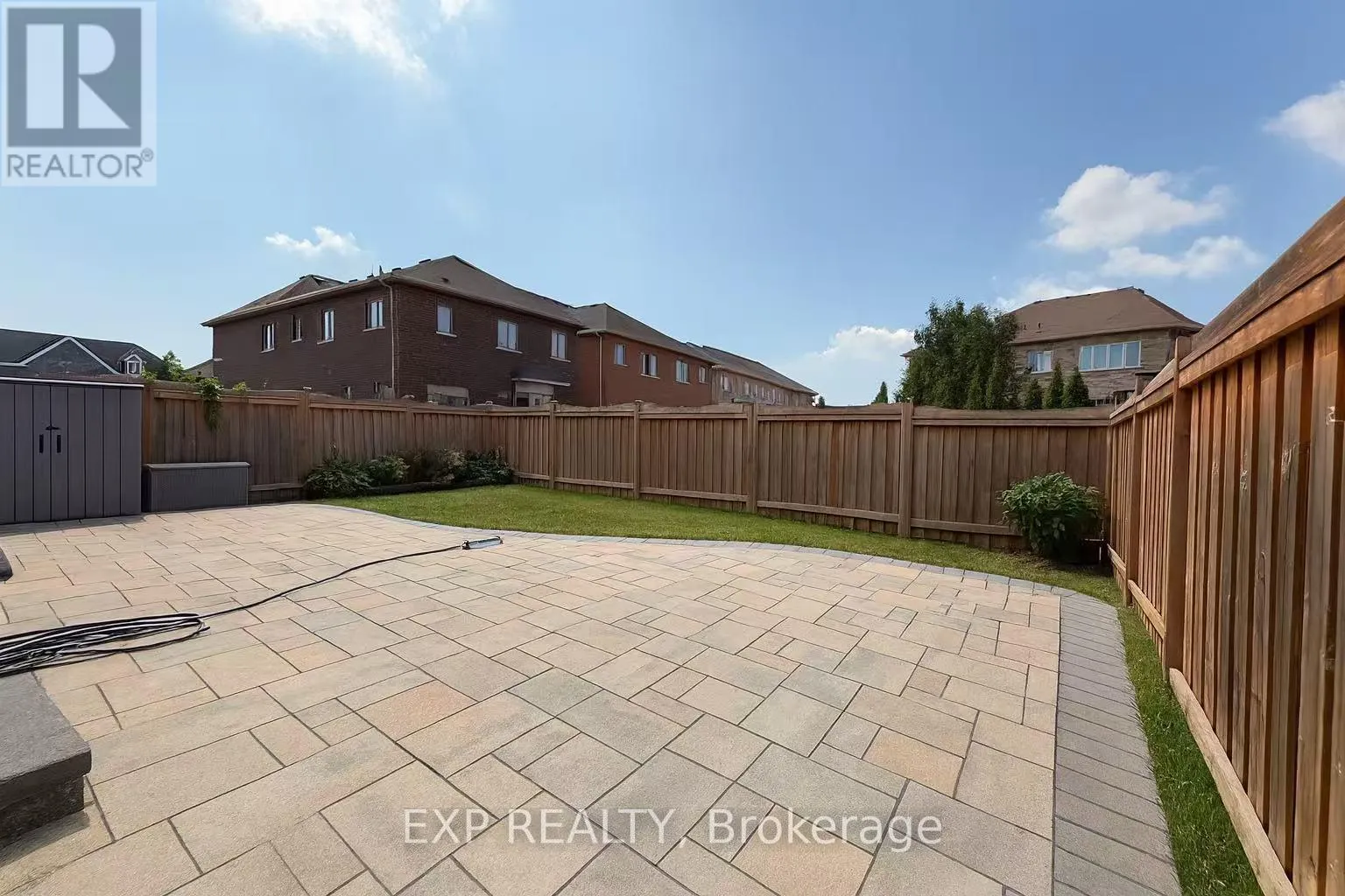 278 THE BRIDLE WALK