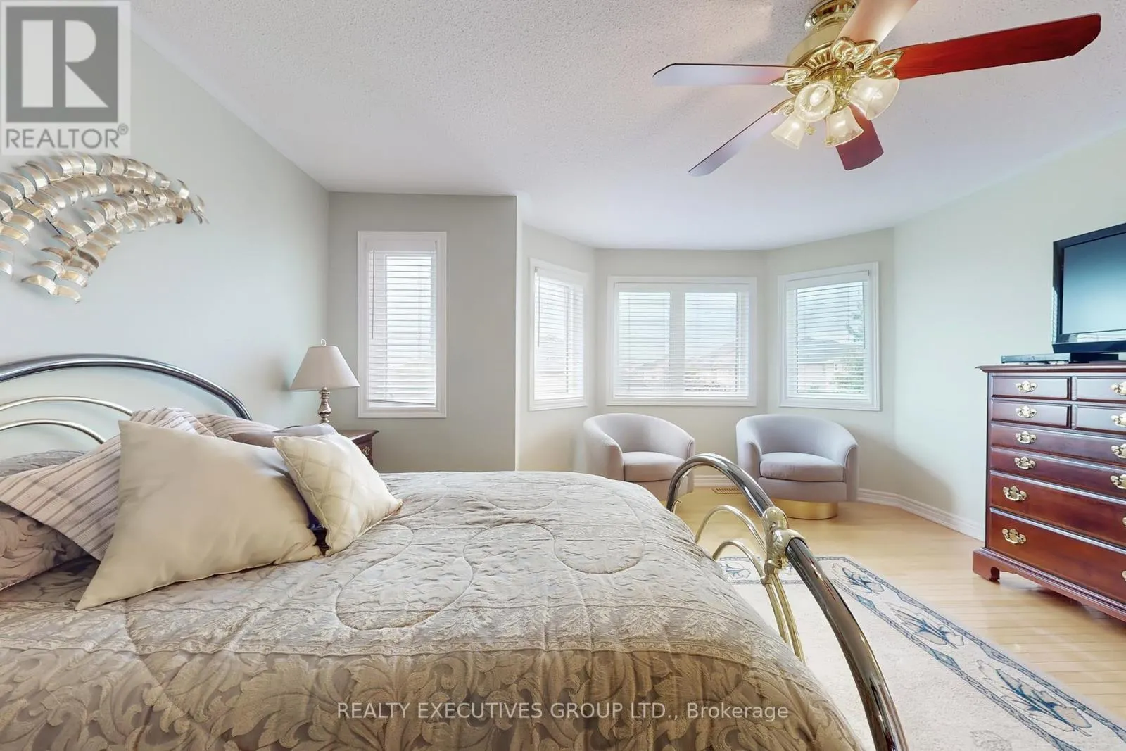 32 SHADOW FALLS DRIVE