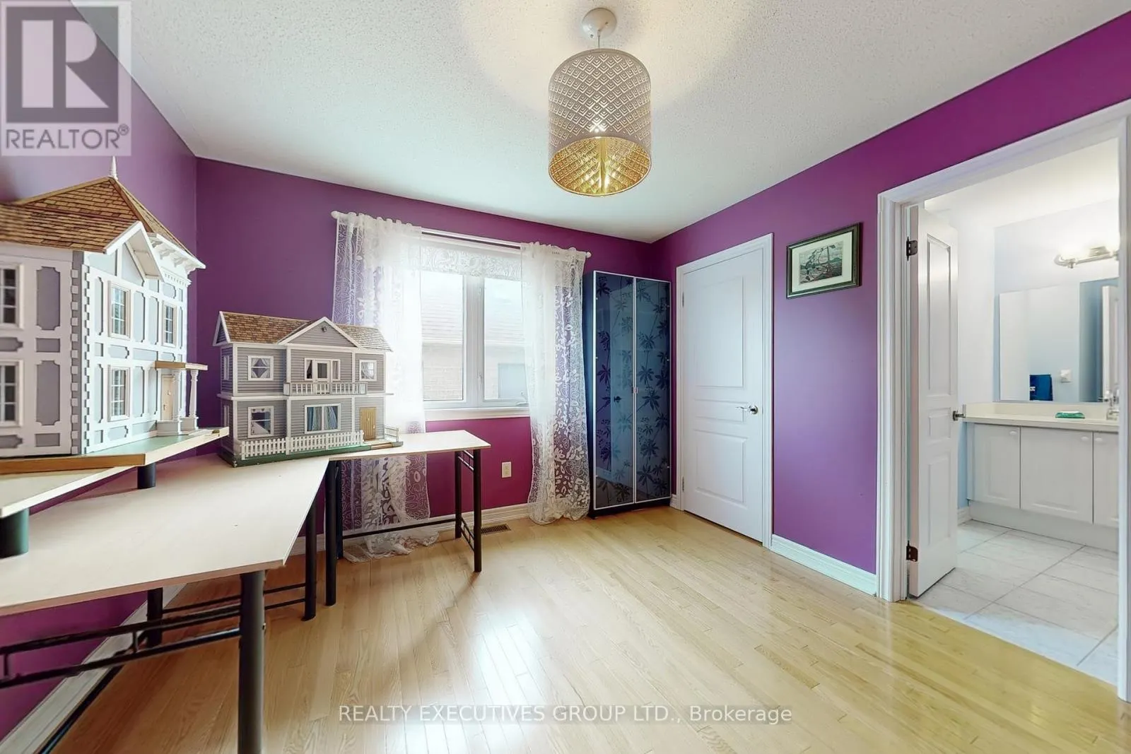 32 SHADOW FALLS DRIVE