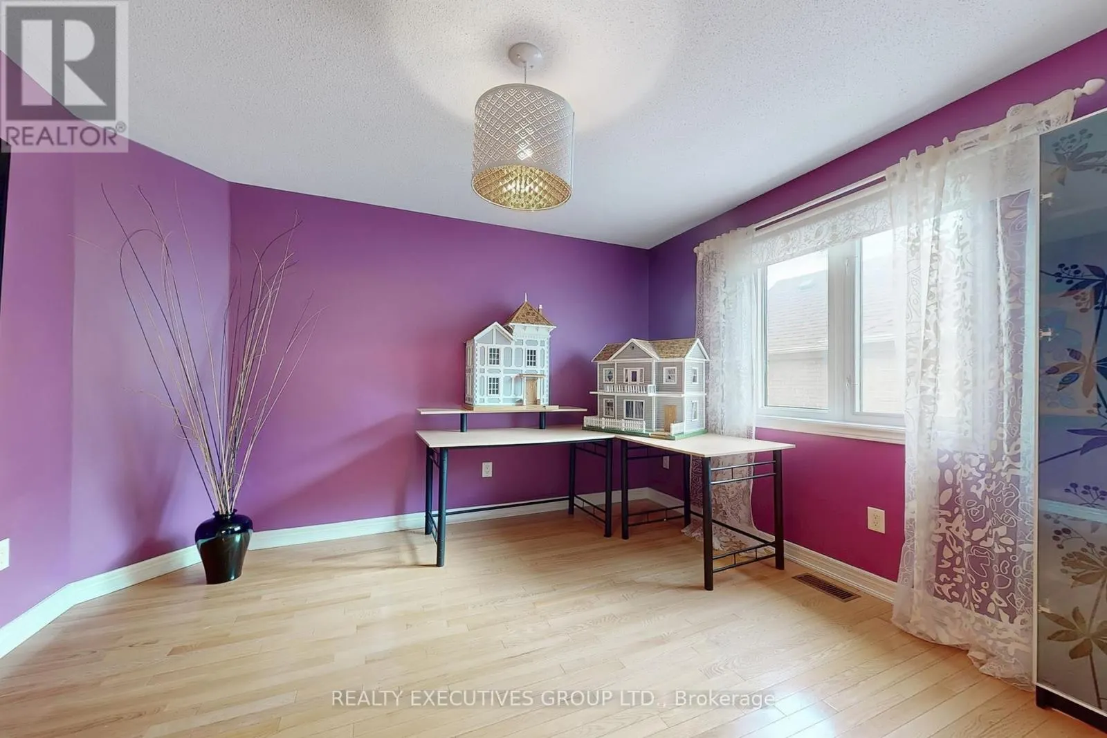 32 SHADOW FALLS DRIVE