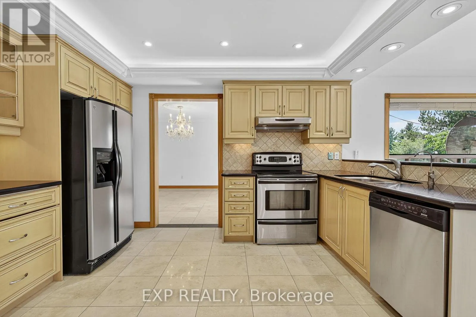 315 STEPHANIE BOULEVARD