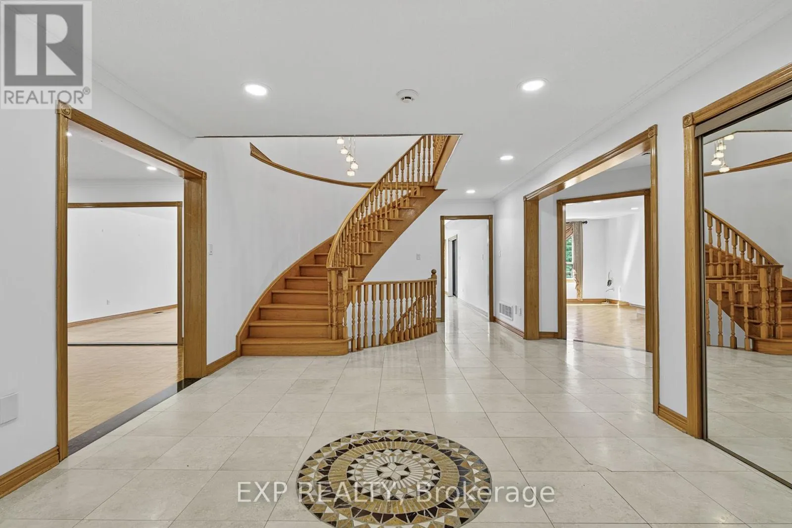 315 STEPHANIE BOULEVARD