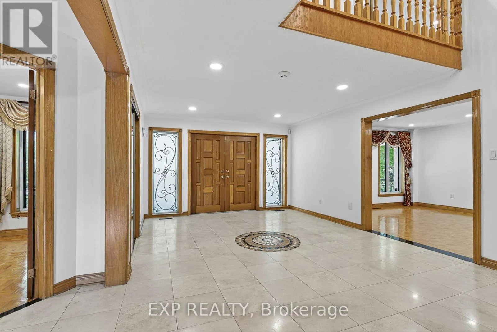 315 STEPHANIE BOULEVARD
