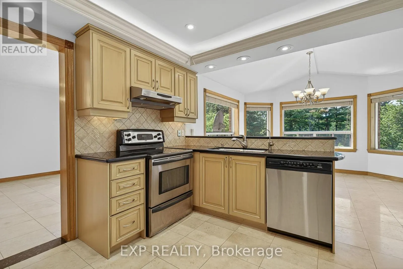 315 STEPHANIE BOULEVARD